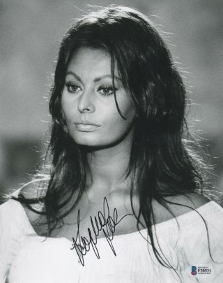 Sophia Loren Real Hand Signed 8x10 " Photo 8 Bas Autographed