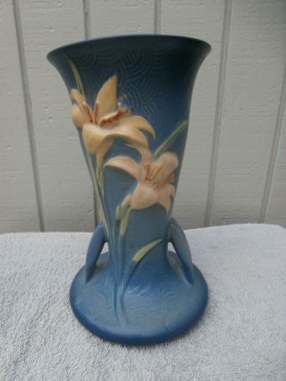 Roseville Pottery Blue Zephyr Lily Vase Pattern No.  136 - 9