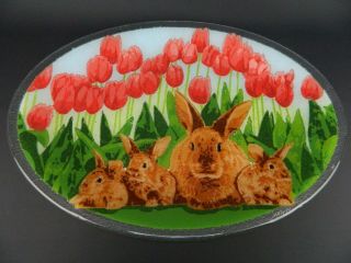2014 Peggy Karr Fused Glass Oval Serving Platter Bunny Rabbits & Red Tulips 17 "
