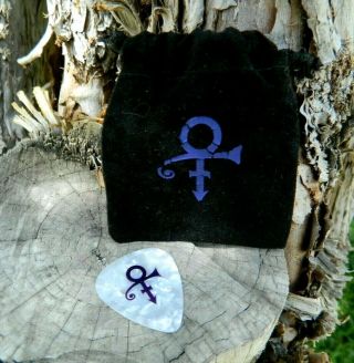 Prince Guitar Pick With Pouch Purple Logo On Pearl