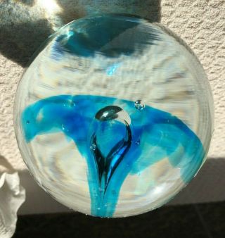 1970’s Blenko Blue Air Trap Flower Handcrafted Glass Paperweight 68g Sphere