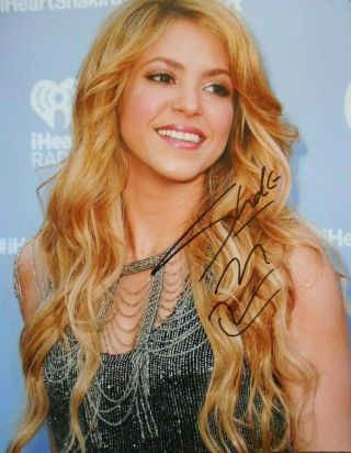 Shakira 8x10 Hand Signed Autographed Photo W/coa