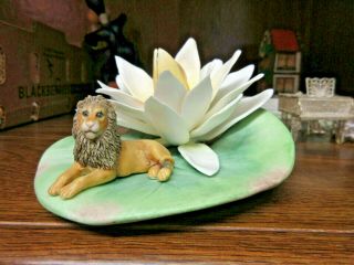 Border Fine Arts " Finesse " Fleur Cowles Lion On Lily Pad Kh