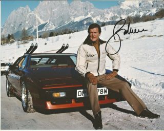 James Bond Roger Moore Signed 8x10 Live And Let Die Moonraker Octopussy 007