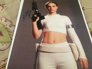 Natalie Portman Star Wars Signed 8.  5 X 11 Auto Autograph W/ Holo