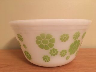 Federal Glass Milk Glass Bowl Green Multi Daisy Pattern 8” Vintage 3