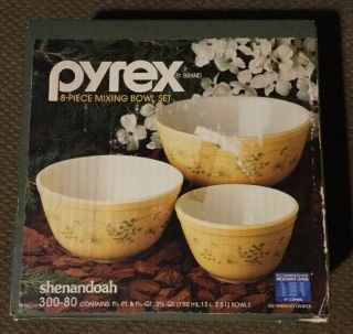 Vintage Pyrex Shenandoah 3 Piece Mixing Bowl Set
