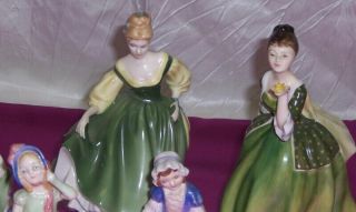 Royal Doulton England 5 Figurines Fair Lady HN2193 & Fleur HN2368,  3 Others 2