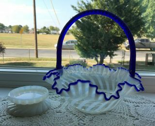 Fenton Glass Spiral Optic Blue Ridge Crest Basket W/ Matching White Glass Stand