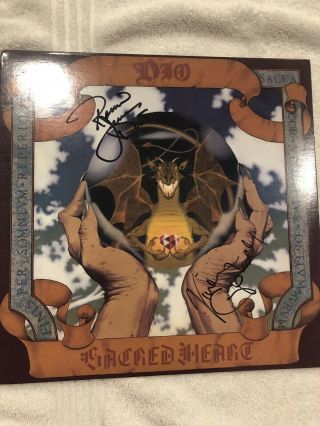 Dio Album Sacred Heart Signed By Ronnie James Dio Vivian Campbell Nm Rare Look