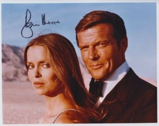 Roger Moore 007 James Bond Official Signed Autograph James Bond Directors Chair