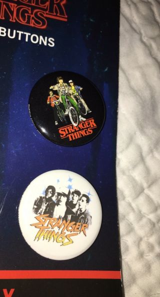 STRANGER THINGS Set of 4 Button Pins Official Merchandise SQUAD 3