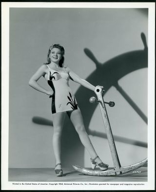 Evelyn Ankers Vintage 1943 Leggy Cheesecake Ray Jones Stamp Photo
