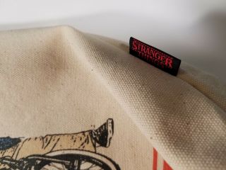 LOUNGEFLY Netflix Retro 80s Style STRANGER THINGS Canvas Tote Bag HHN 2019 4