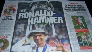 Cristiano Ronaldo 21 pc German Clippings Full Pages 5