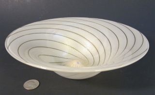 Vintage Venetian Italian Art Glass Hand Blown Aventurine Gold Swirl 8.  75 " Bowl