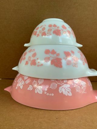 Vintage 3 Pyrex Nesting Mixing Bowls Pink / White Gooseberry - Cinderella Set