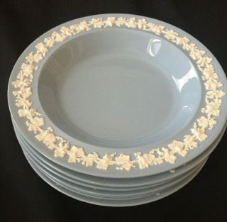7 Soup Bowls - Wedgwood Queensware Cream On Lavender - Smooth
