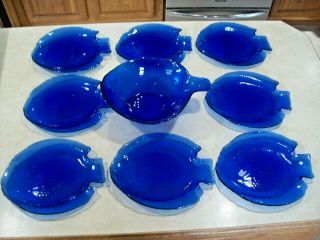 8 Arcoroc Poisson Cobalt Blue Fish Dinner Plates 10 - 1/4 " & Salad Serving Bowl
