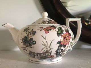 Wedgwood of Etruria & Barlaston Floral Teapot W/Lid 1945 - 1965 Eastern Flowers 3