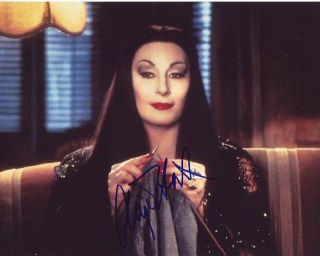 Anjelica Huston Signed The Addams Family Morticia Photo W/ Hologram