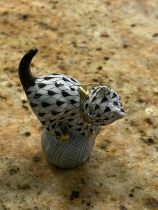 Herend Porcelain Figurine Cat Kitten On Ball Handpainted Black Fishnet Gilded