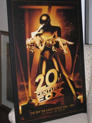 Plak - It Poster 75 Years Of Sci - Fi The Day The Earth Stood Still 40 " L X 27 W "