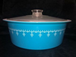 Large Pyrex 664 Snowflake Garland Dish With Lid 4qt