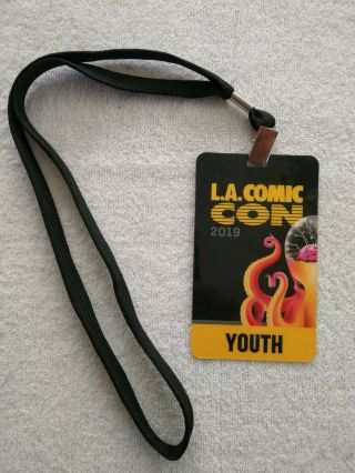 Los Angeles Comic - Con Youth Badge And Program From 2019