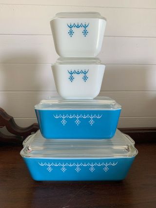 Pyrex Snowflake Garland Refrigerator Dish Set Of 4