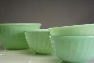 (4) Vintage Fire King Jadeite Jadite Green Glass Swirl Mixing Bowls 6 " 7 " 9 " Set