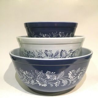 Vintage Pyrex Colonial Mist Mixing Bowl Set Of 3 Blue White Flowers 401 402 403