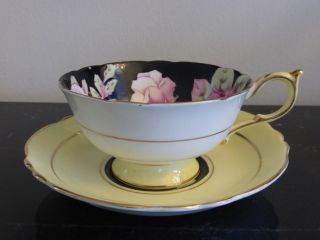 Paragon Quen Mary Cup & Saucer Yellow Gold Trim Black Background Pink Roses