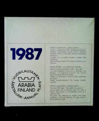 Arabia Finland annual stoneware Kalevala plate 1987 Arabian vuoisilautanen w.  box 5