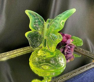 Stunning Fenton Glass Yellow Vaseline Opalescent Butterfly On Stand