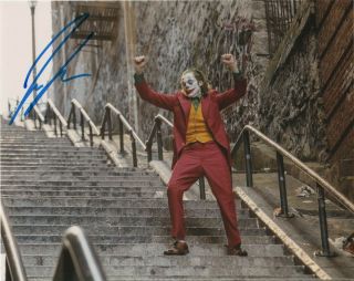 Joaquin Phoenix Joker Signed Autographed 8x10 Photo J521