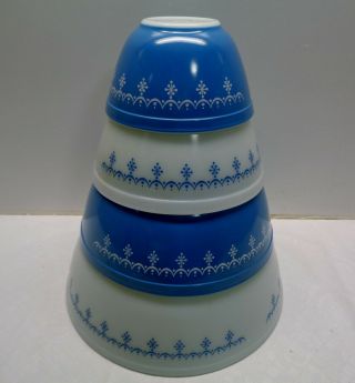 Pyrex Blue Snowflake Garland Mixing Bowl Set 401 - 404 Minty