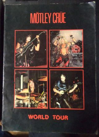 1984 Motley Crue Shout At The Devil World Tour Souvenir Program Book