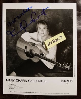 Authentic Mary Chapin Carpenter Hand Signed Autograph 1995 Press Photo