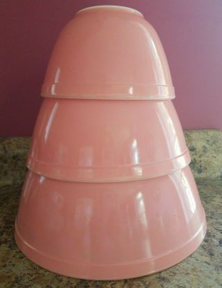 Set Of 3 Vintage Pyrex Pink Nesting Mixing Bowls 403,  402,  401