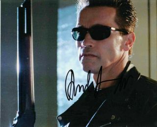 Autographed Arnold Schwarzenegger 8 By 10 Photo Authentic Signature Terminator.