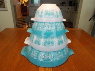 Pyrex Cinderella Mixing Bowl Set (4) Amish Butterprint Blue / White