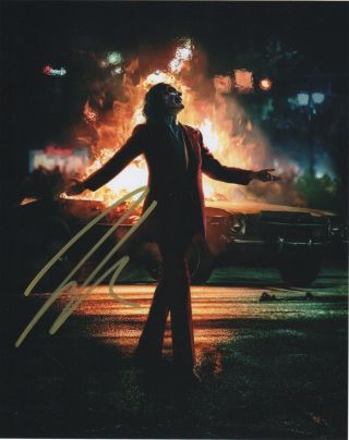 Joaquin Phoenix Joker Signed Autographed 8x10 Photo J635