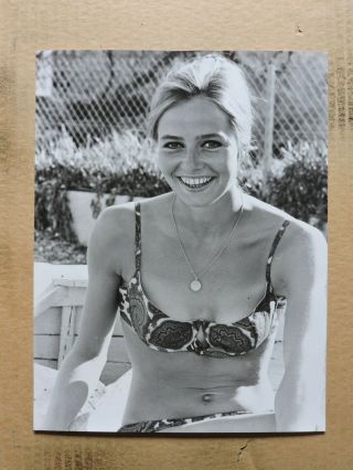 Eva Renzi Busty Candid Bikini Portrait Photo 1967