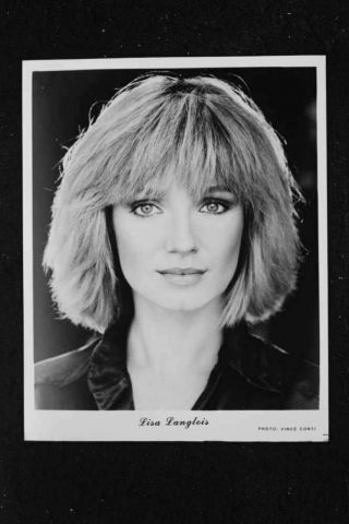 Lisa Langlois - 8x10 Headshot Photo W/ Resume - Class Of 1984