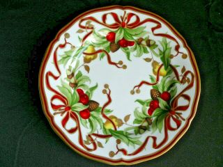 Tiffany & Co.  Tiffany Holiday Christmas Ribbon Mistletoe Porcelain Dessert Plate