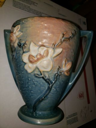Blue Roseville Pottery Magnolia Vase 94 - 9 Good Crisp Pattern
