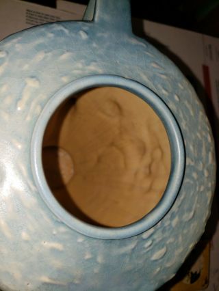 BLUE Roseville pottery MAGNOLIA vase 94 - 9 GOOD CRISP PATTERN 5