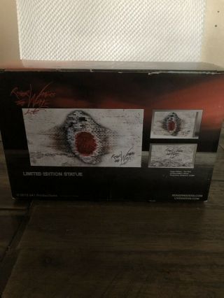 Roger Waters/ Pink Floyd The Wall Live Concert Brick Statue NIB 00071/10,  000 2