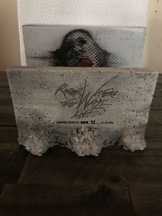 Roger Waters/ Pink Floyd The Wall Live Concert Brick Statue NIB 00071/10,  000 3